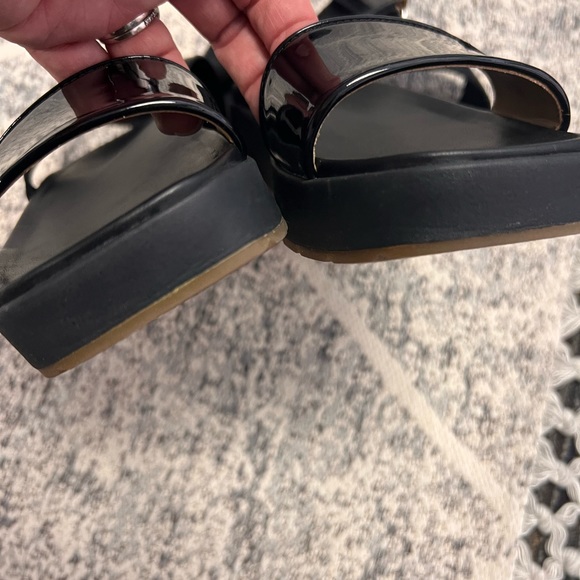 UGG Australia Lennox Textile Patient Leather Strappy Black mid-platform sandal - Picture 9 of 9